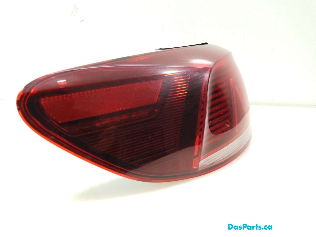 Taillight Outer LR