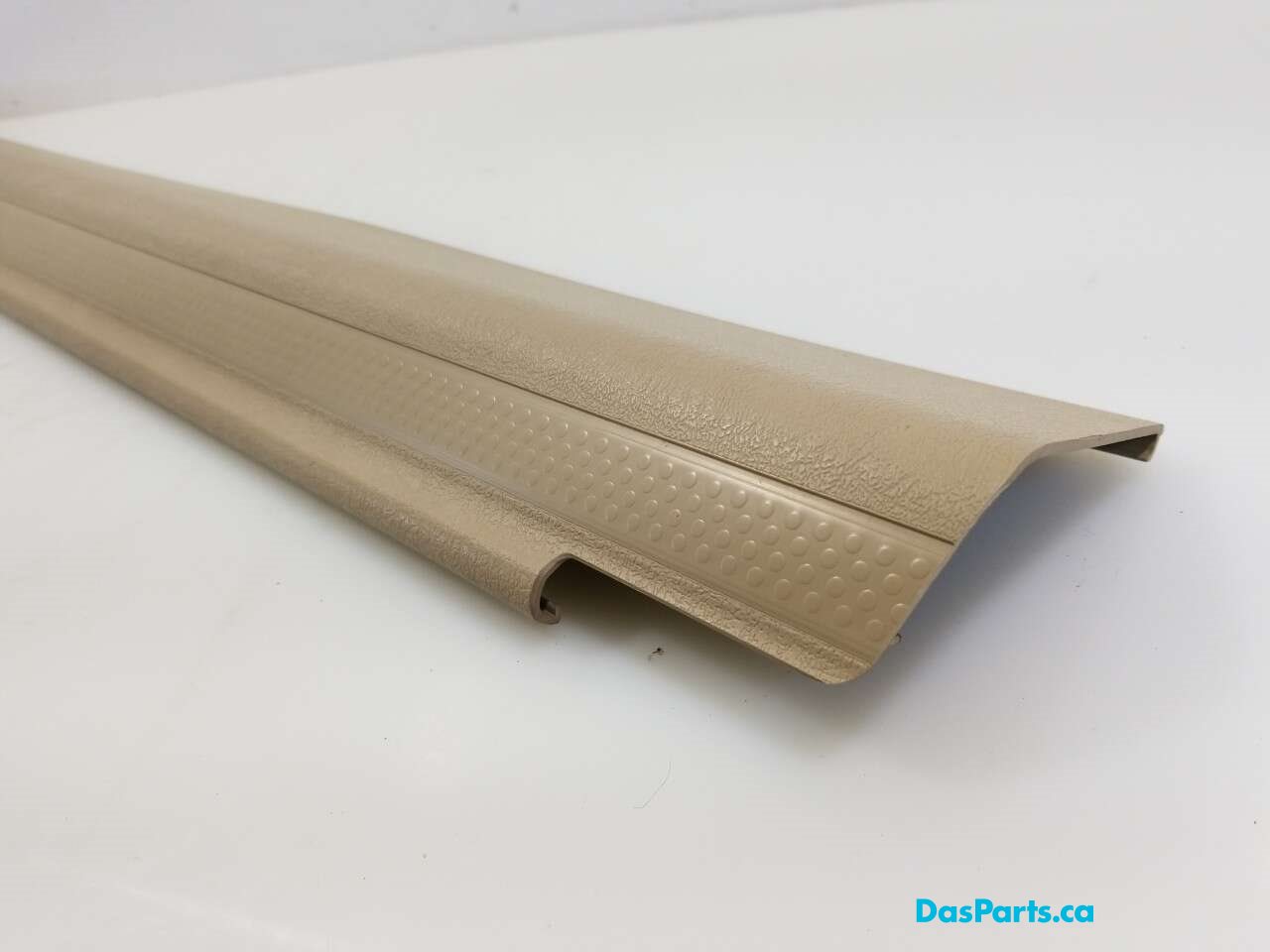 Lower Door Sill Trim R