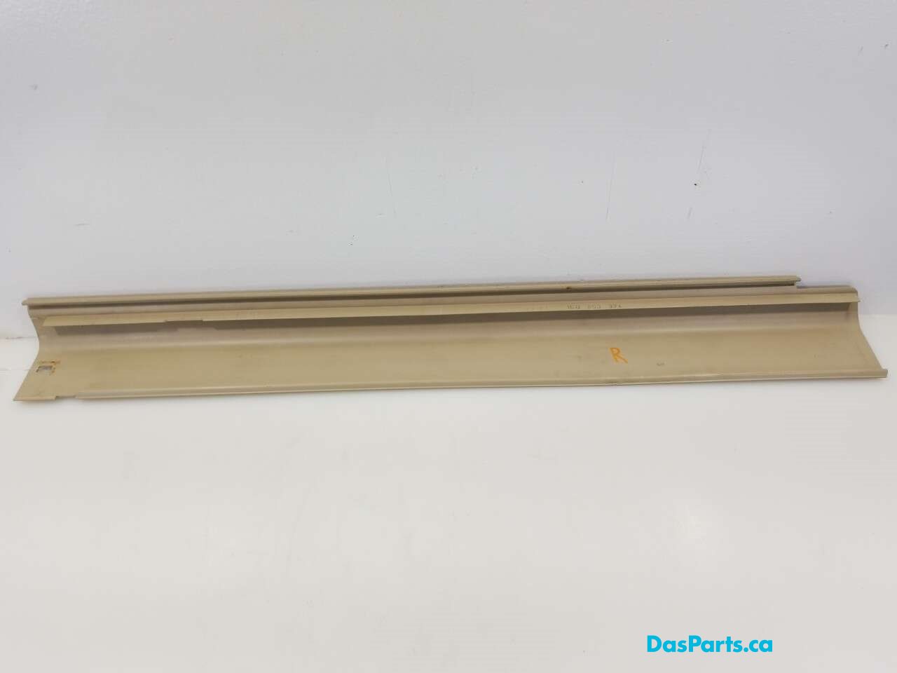 Lower Door Sill Trim R