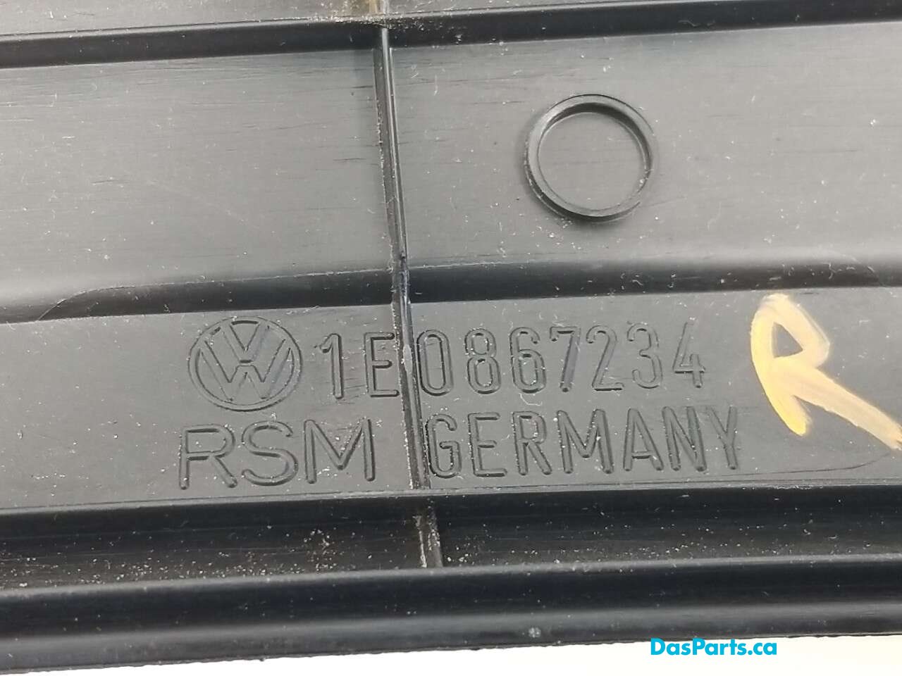 Headliner A-Pillar Trim R