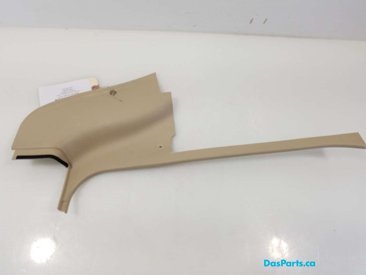 Lower A-Pillar Trim R