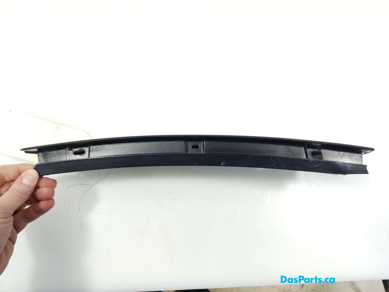 Exterior B-Pillar Trim RF