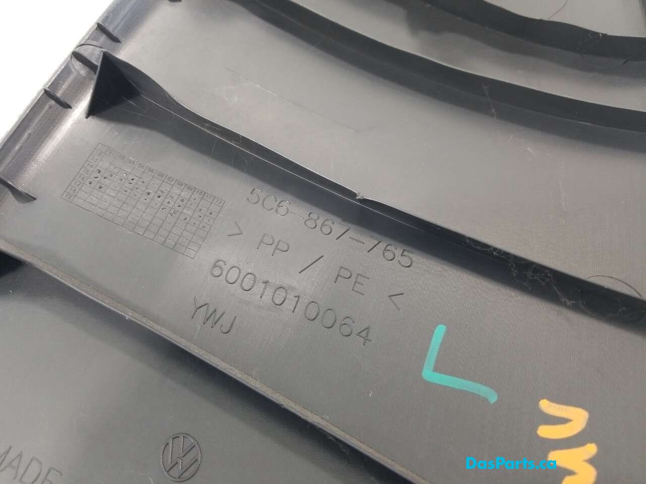 Lower C-Pillar Trim L