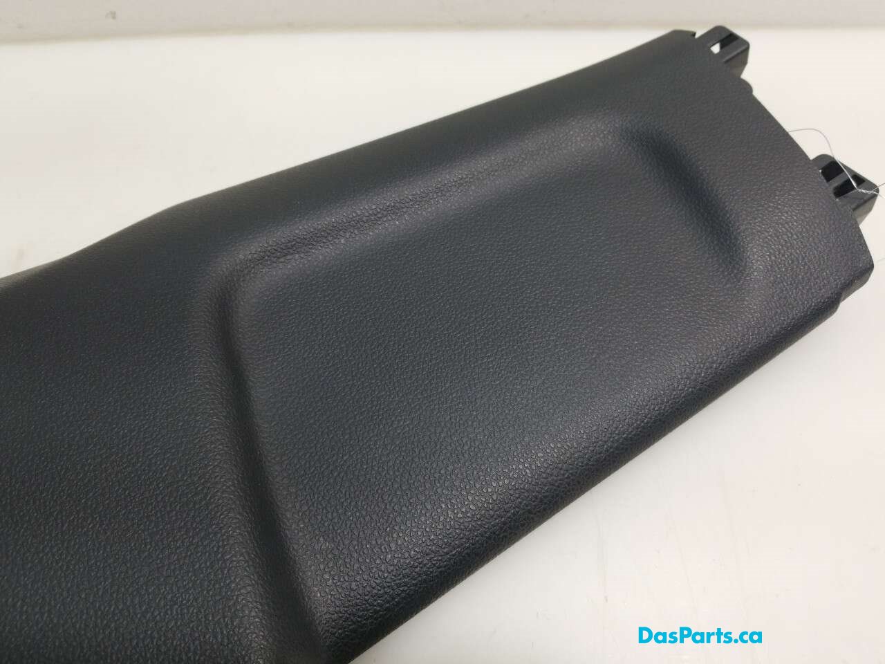 Lower B-Pillar Trim L