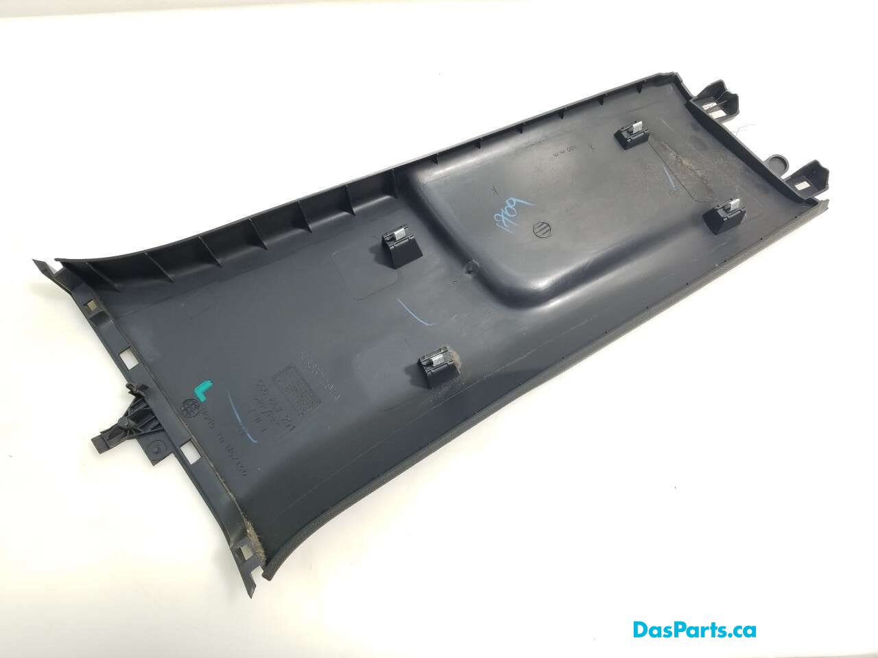 Lower B-Pillar Trim L