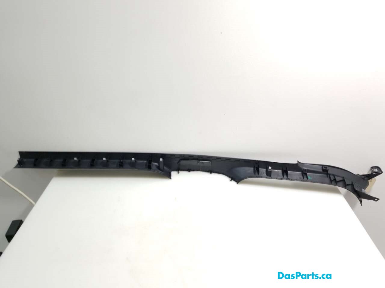 Lower Door Sill Trim R