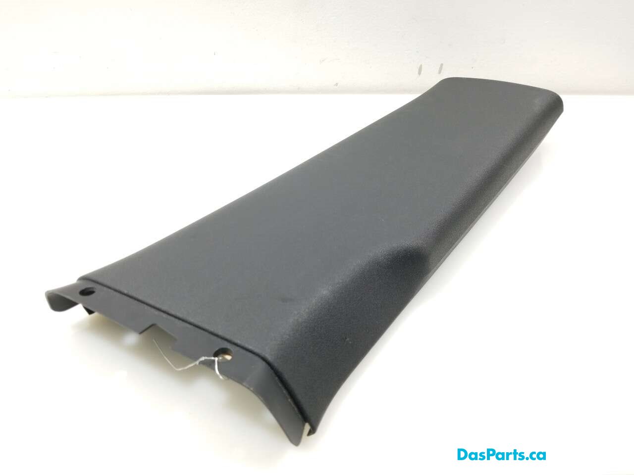 Lower B-Pillar Trim R