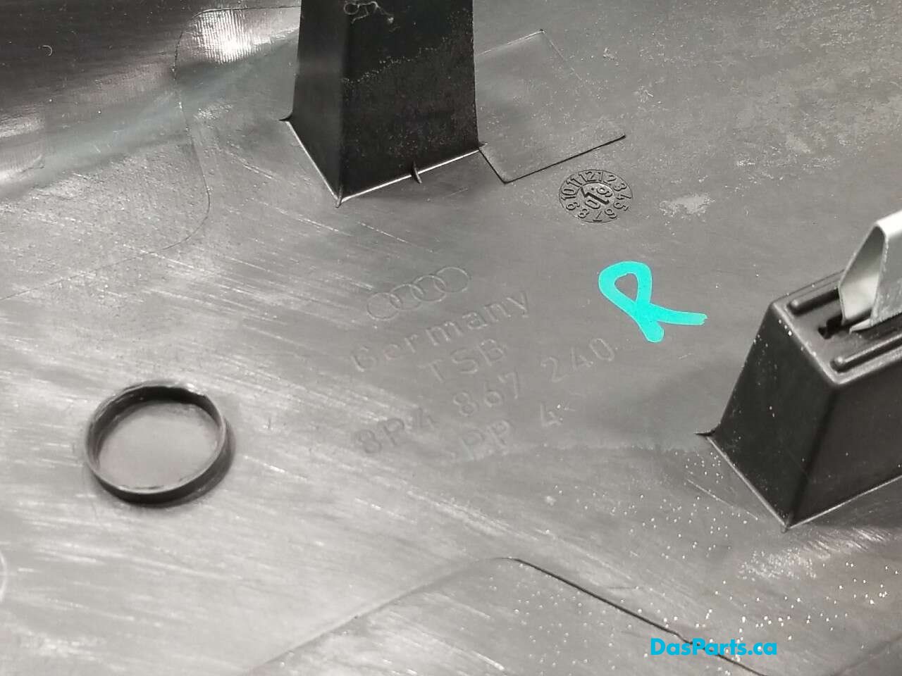 Lower B-Pillar Trim R