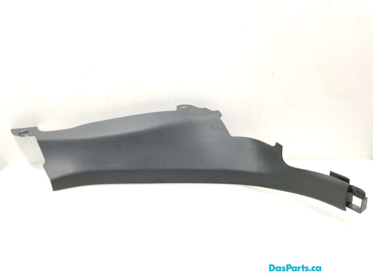 Lower C-Pillar Trim R