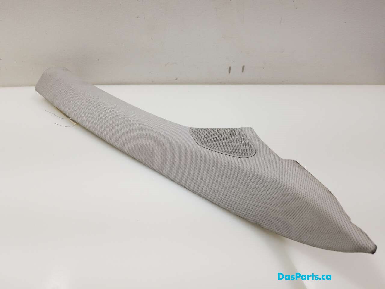 Headliner A-Pillar Trim R