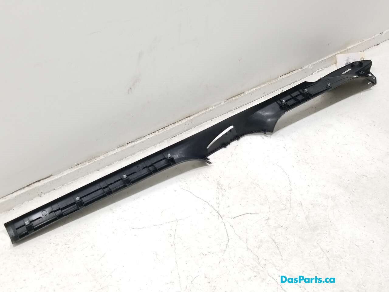 Lower Door Sill Trim R