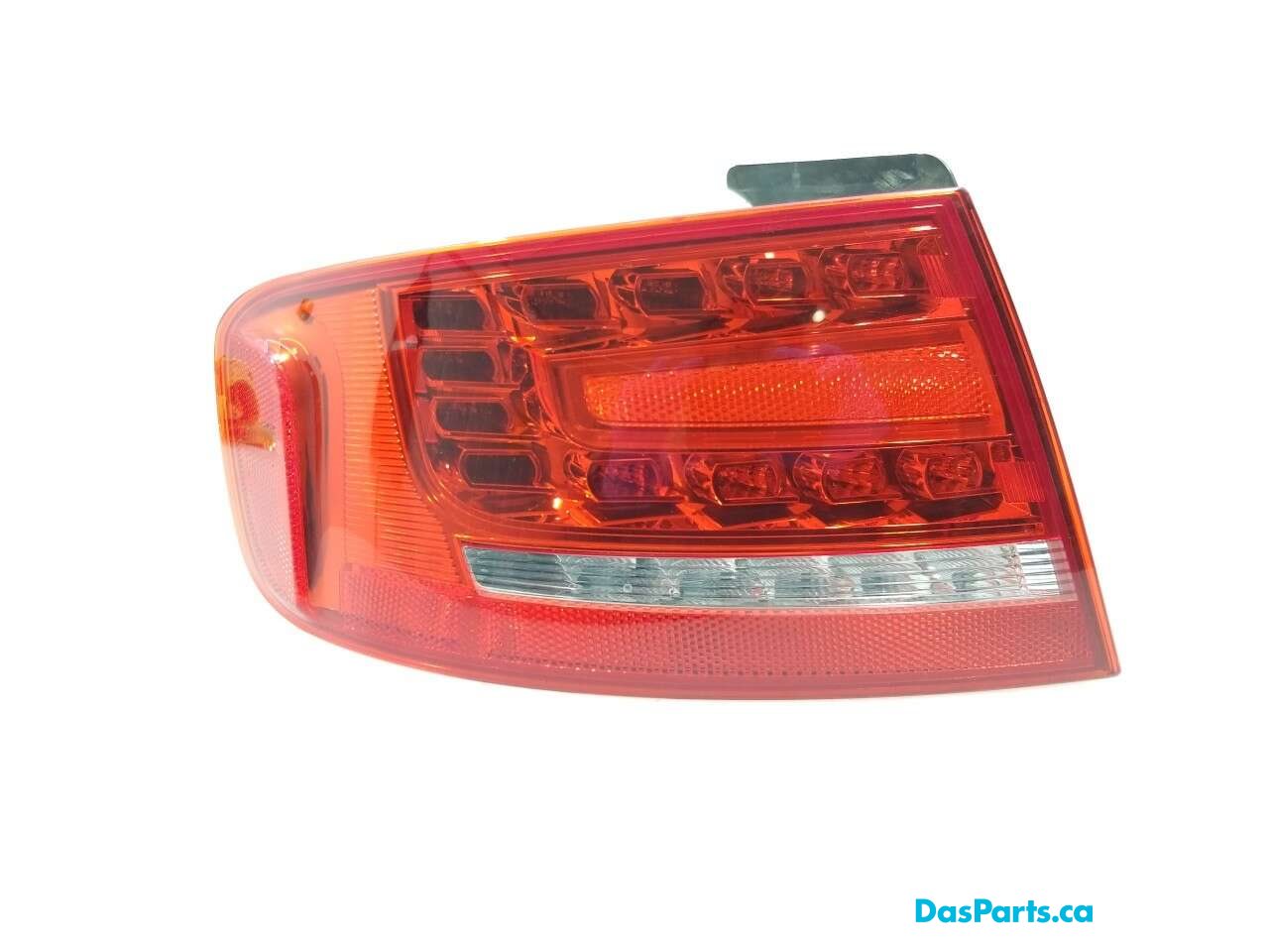 Taillight Outer LR