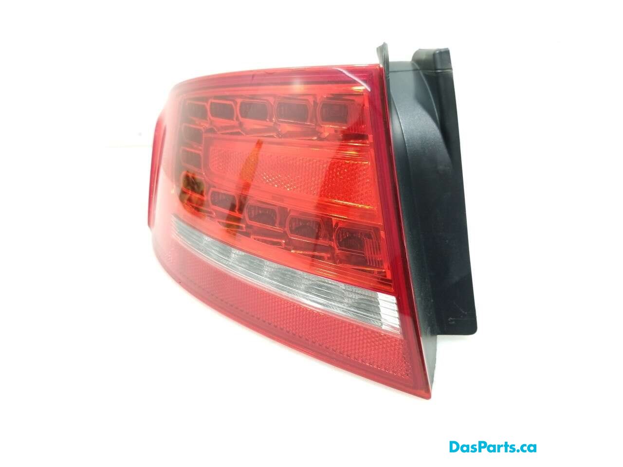 Taillight Outer LR