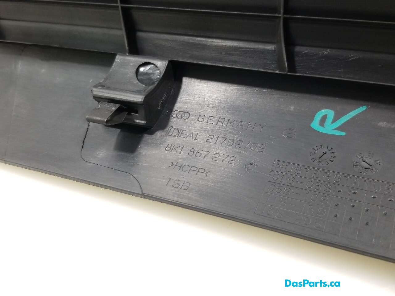 Lower A-Pillar Trim R