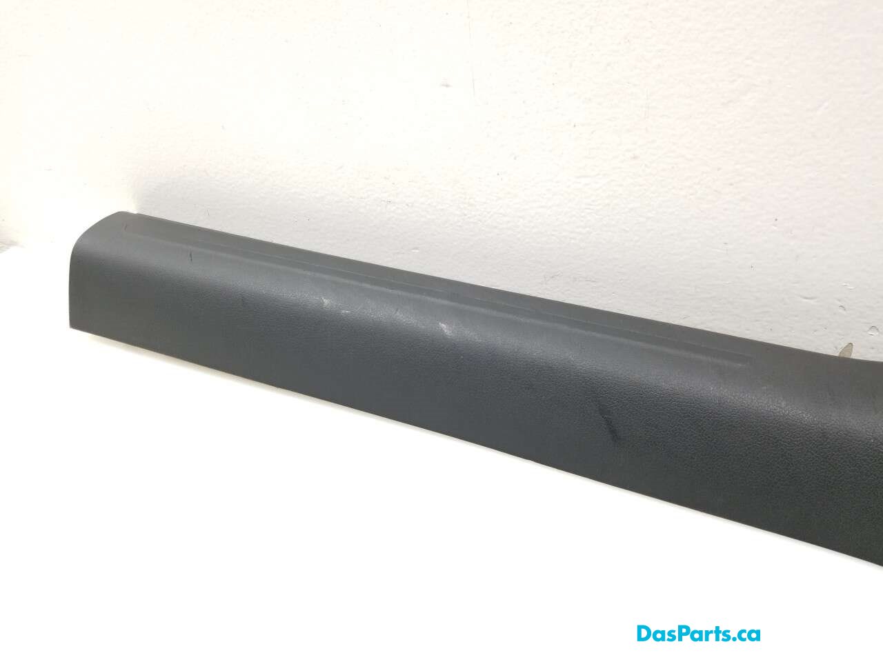 Lower A-Pillar Trim L