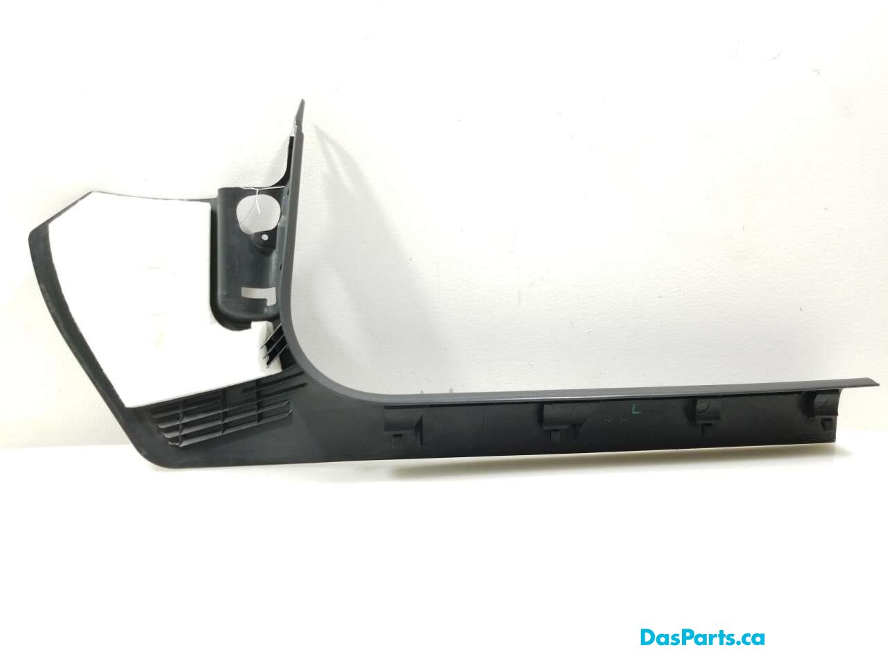 Lower A-Pillar Trim L