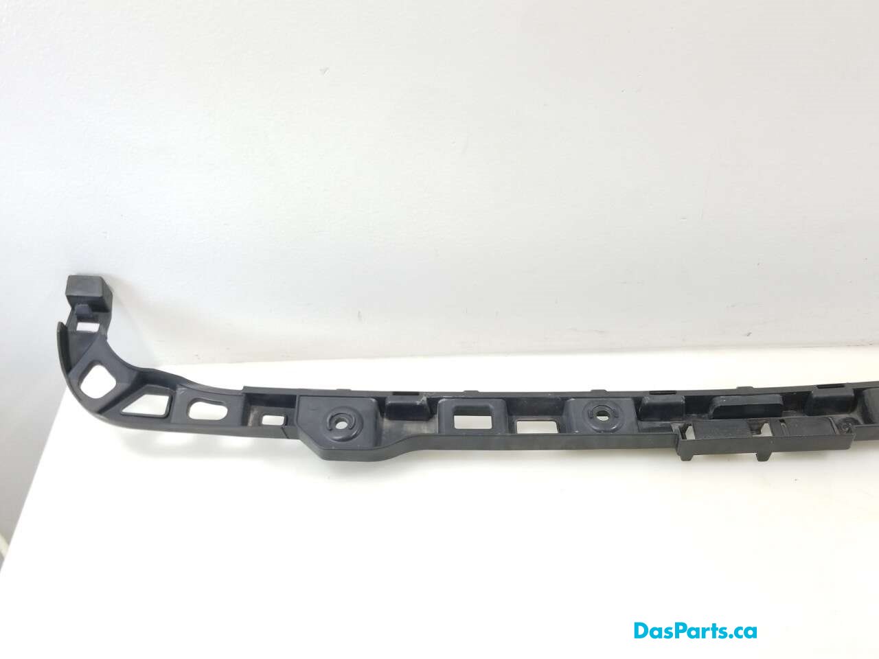 Bumper Guide R Mid 1