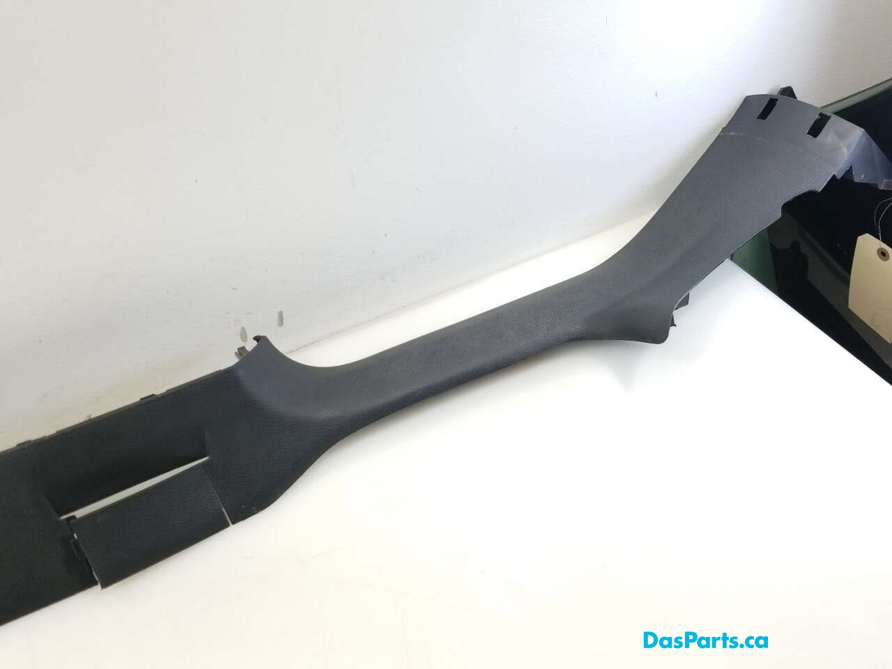 Lower Door Sill Trim R