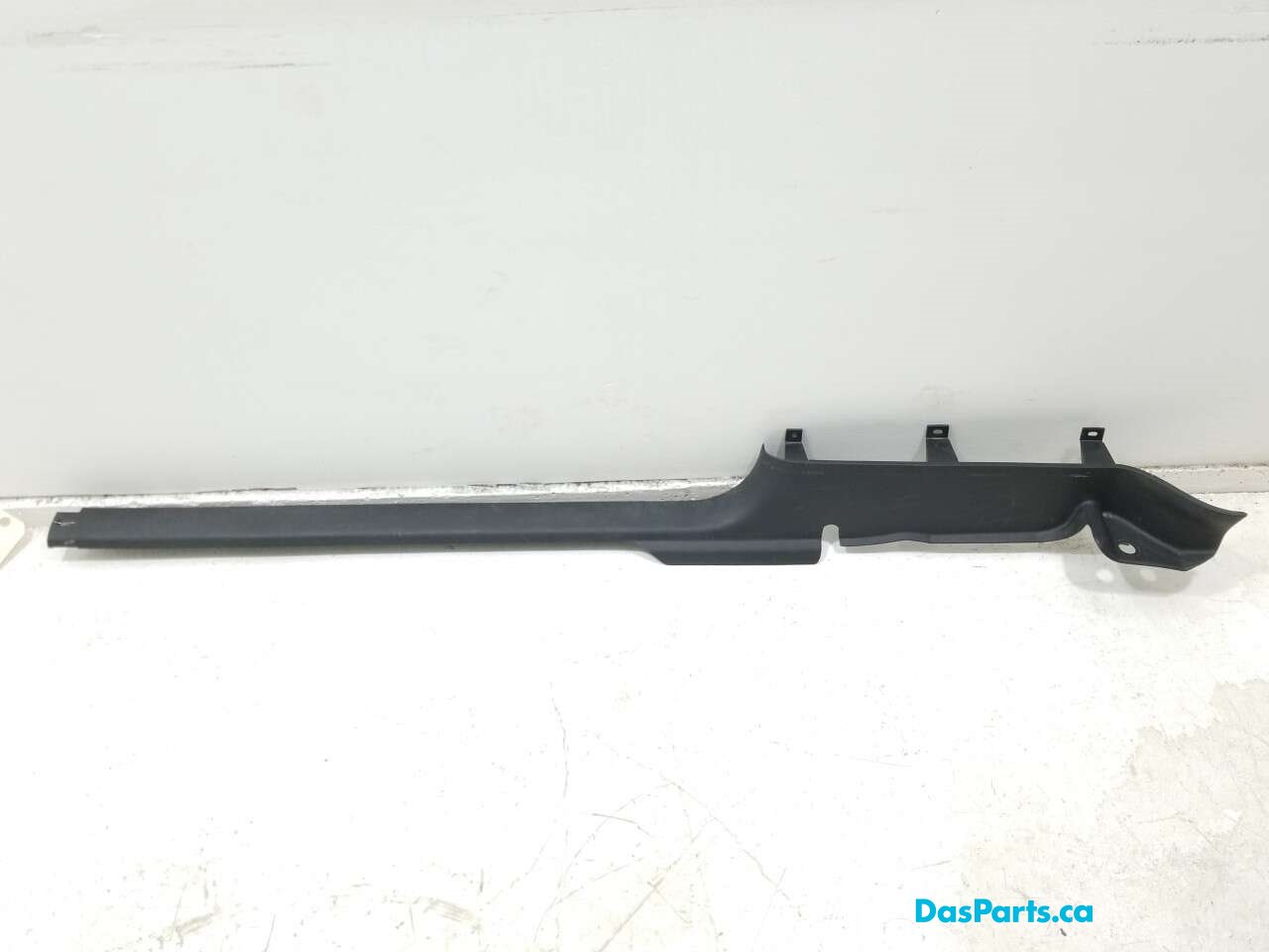 Lower Door Sill Trim R