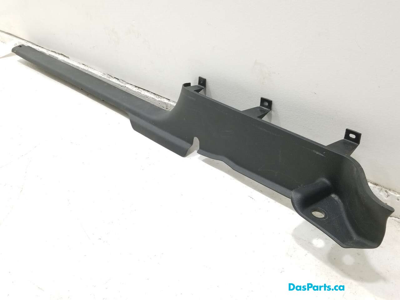 Lower Door Sill Trim R