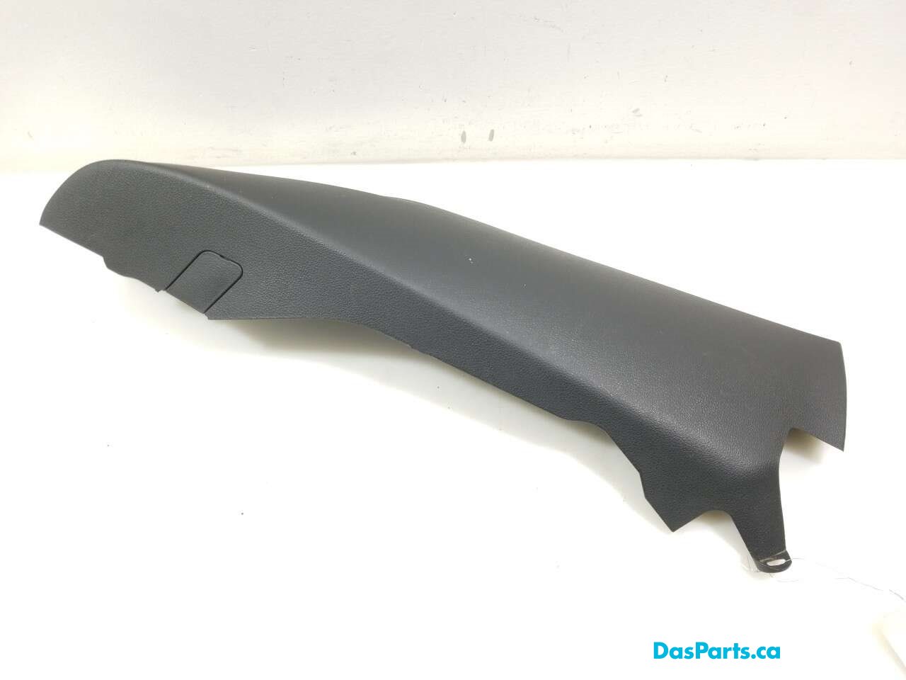 Lower C-Pillar Trim L