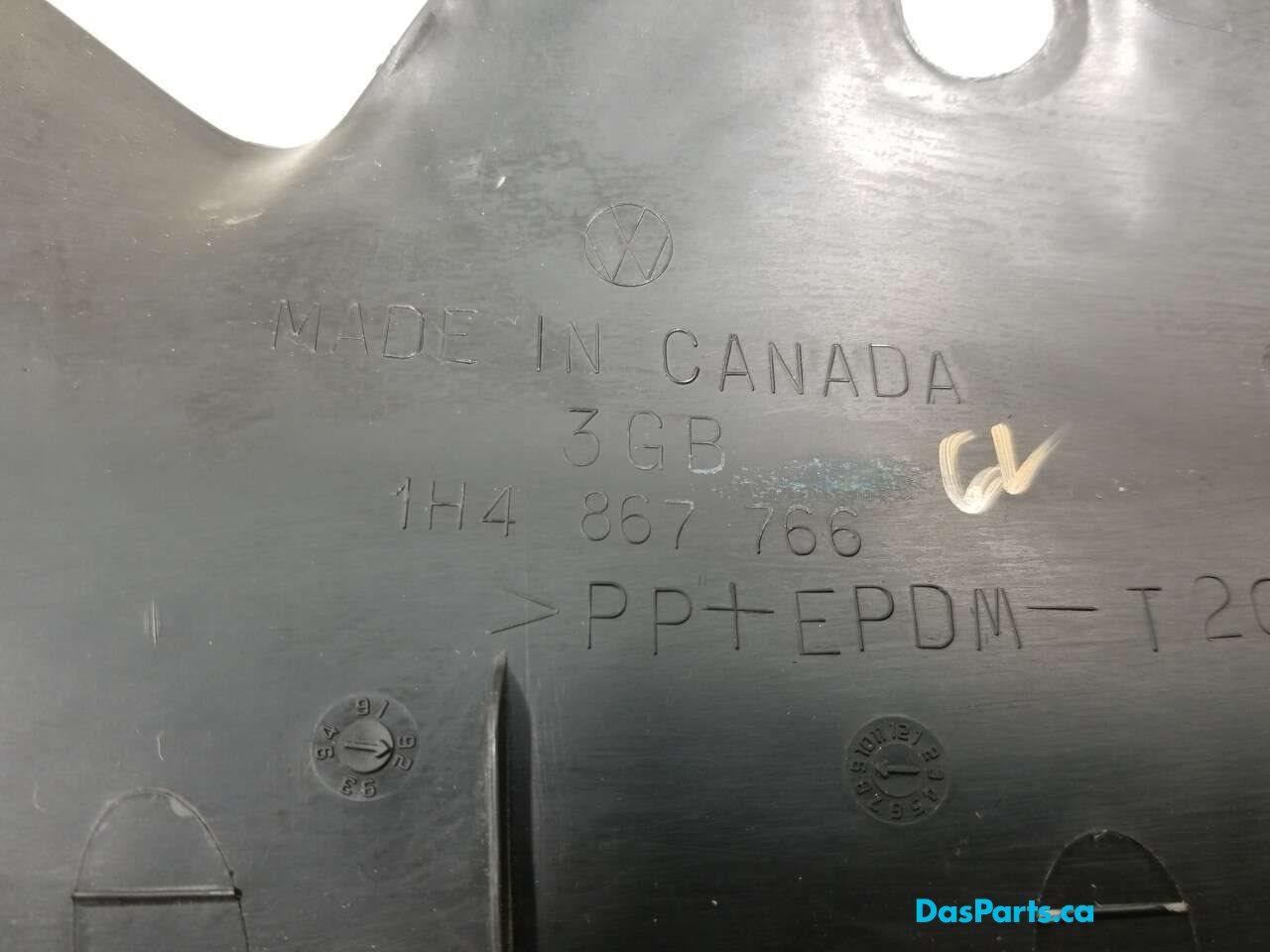 Lower C-Pillar Trim R