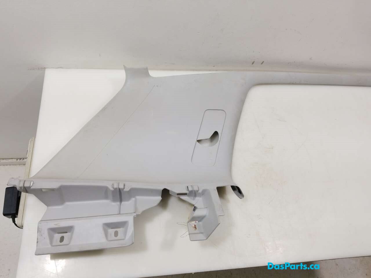 Headliner C-Pillar Trim L