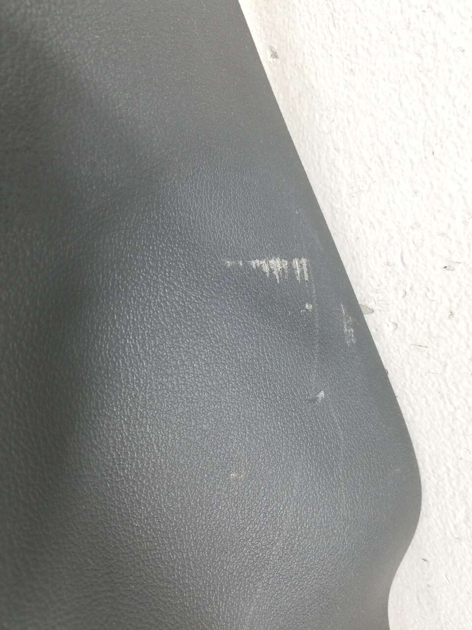 Lower C-Pillar Trim L