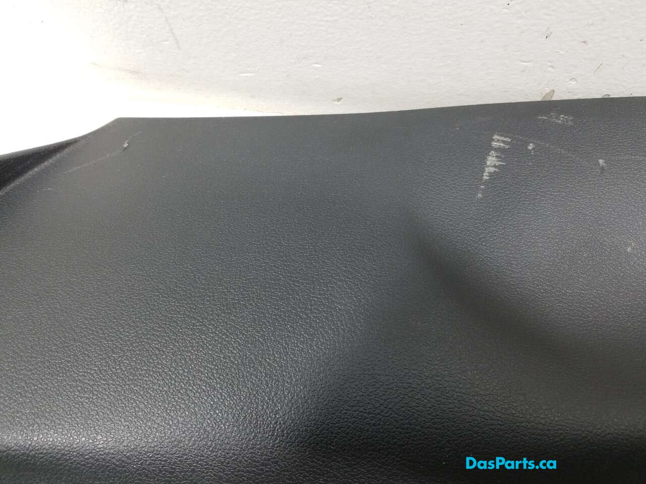 Lower C-Pillar Trim L