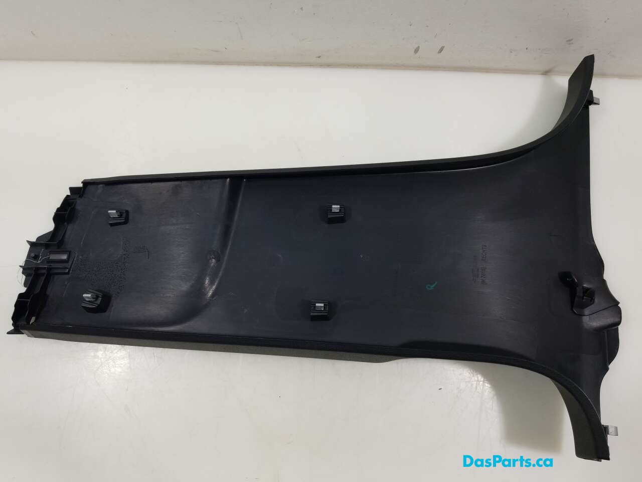 Lower B-Pillar Trim R