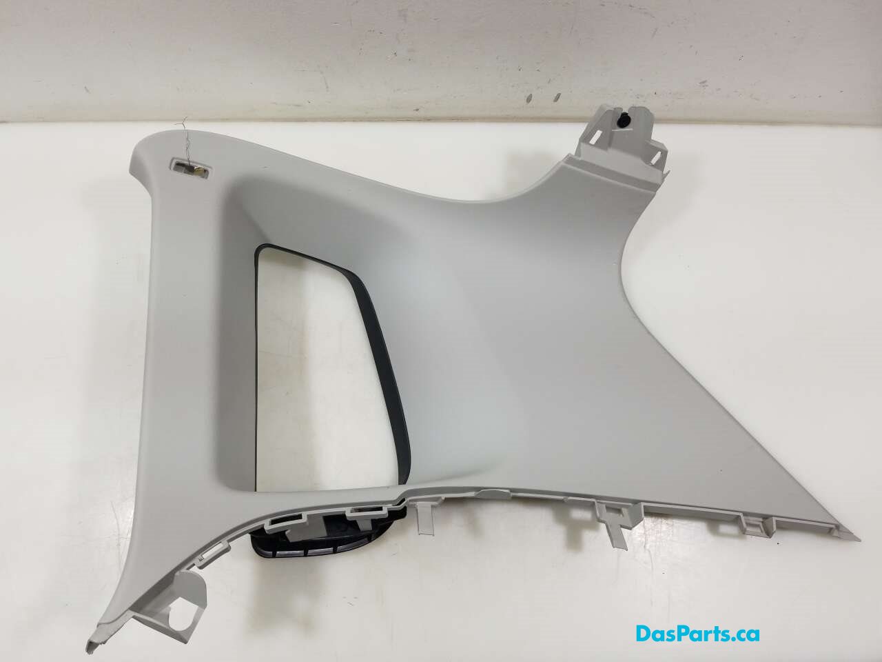 Headliner C-Pillar Trim R