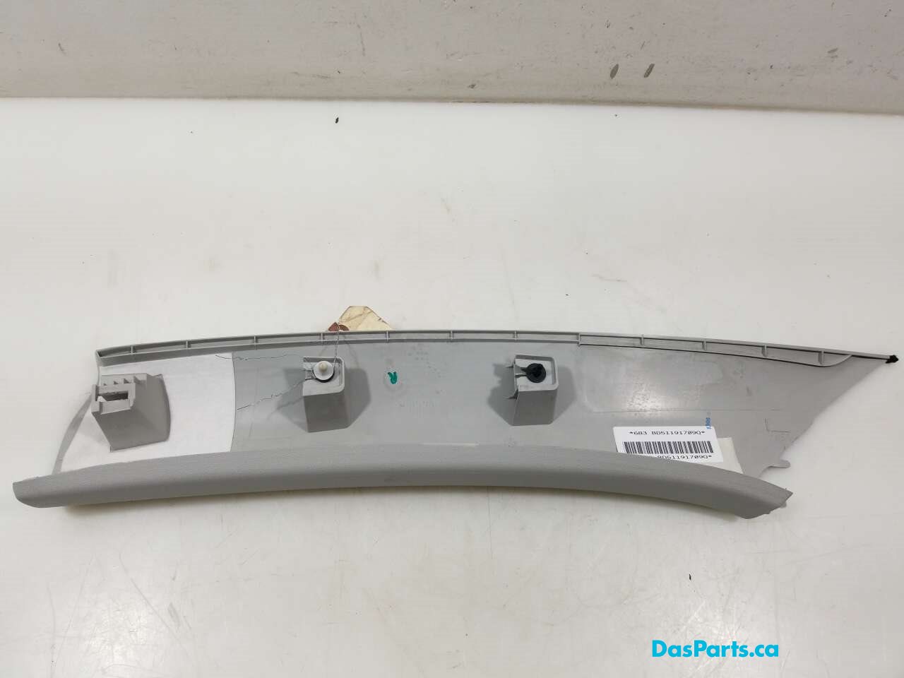 Headliner A-Pillar Trim R