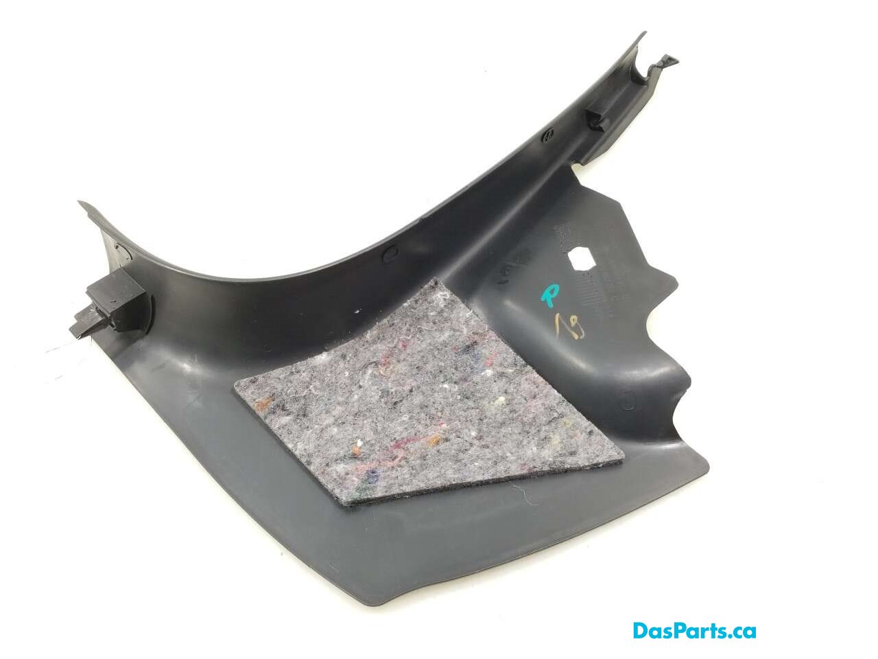 Lower A-Pillar Trim R