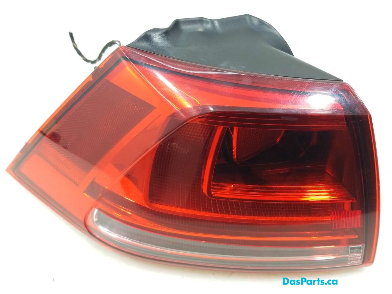 Taillight Outer LR