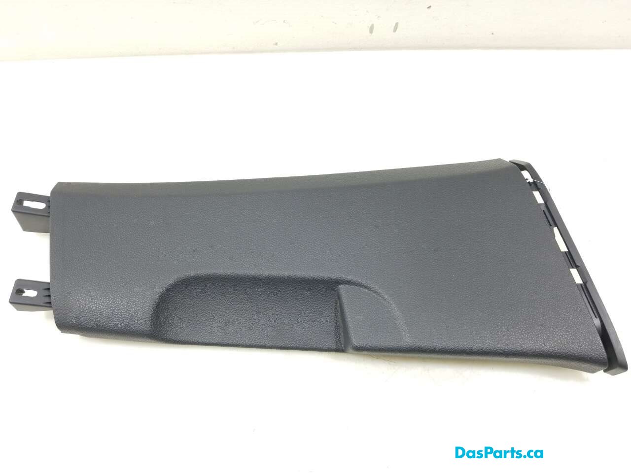 Lower B-Pillar Trim R