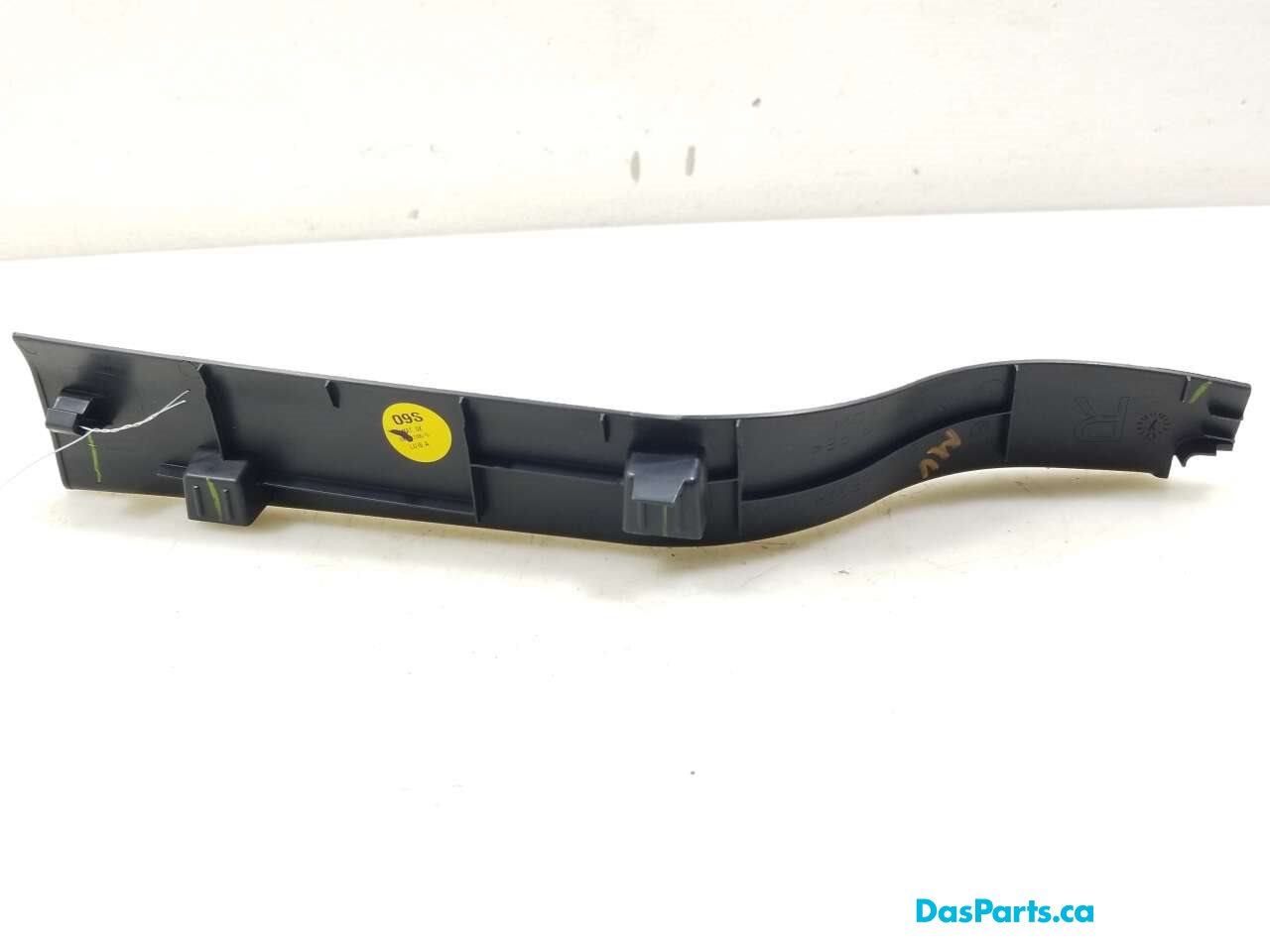 Lower A-Pillar Trim R