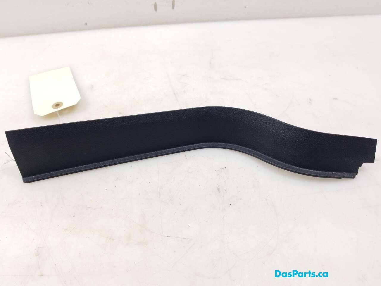 Lower A-Pillar Trim L 1