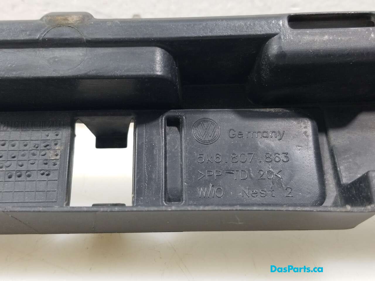 Bumper Guide R Mid 1