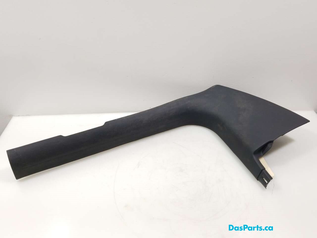 Lower Door Sill Trim RF