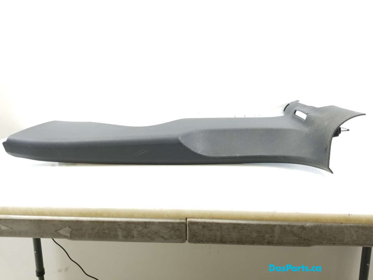 Lower B-Pillar Trim L