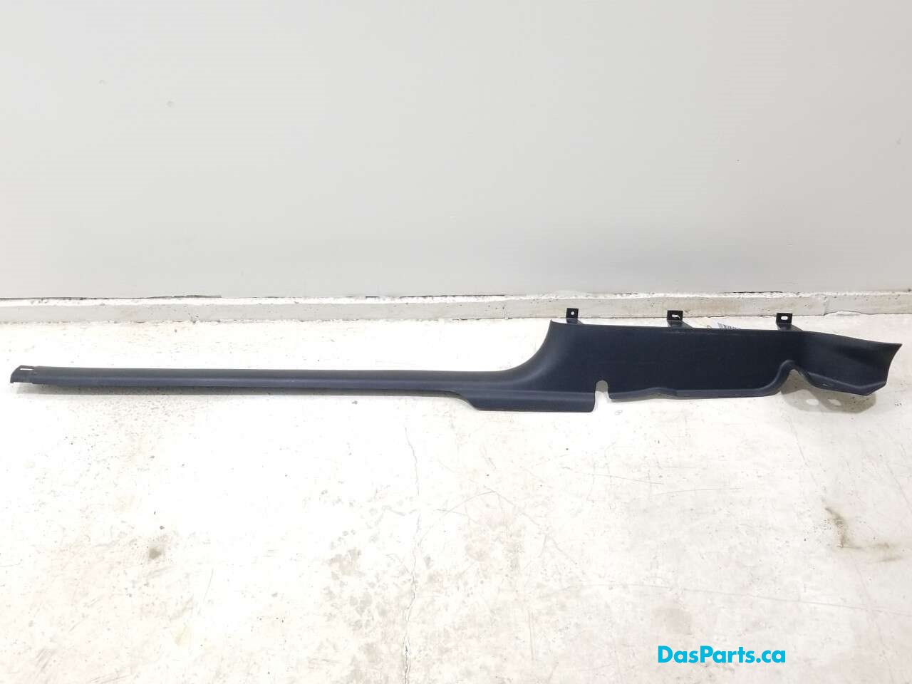 Lower Door Sill Trim R