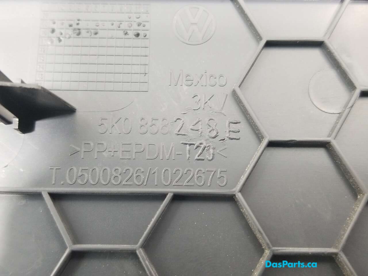 Dash Side Cover R