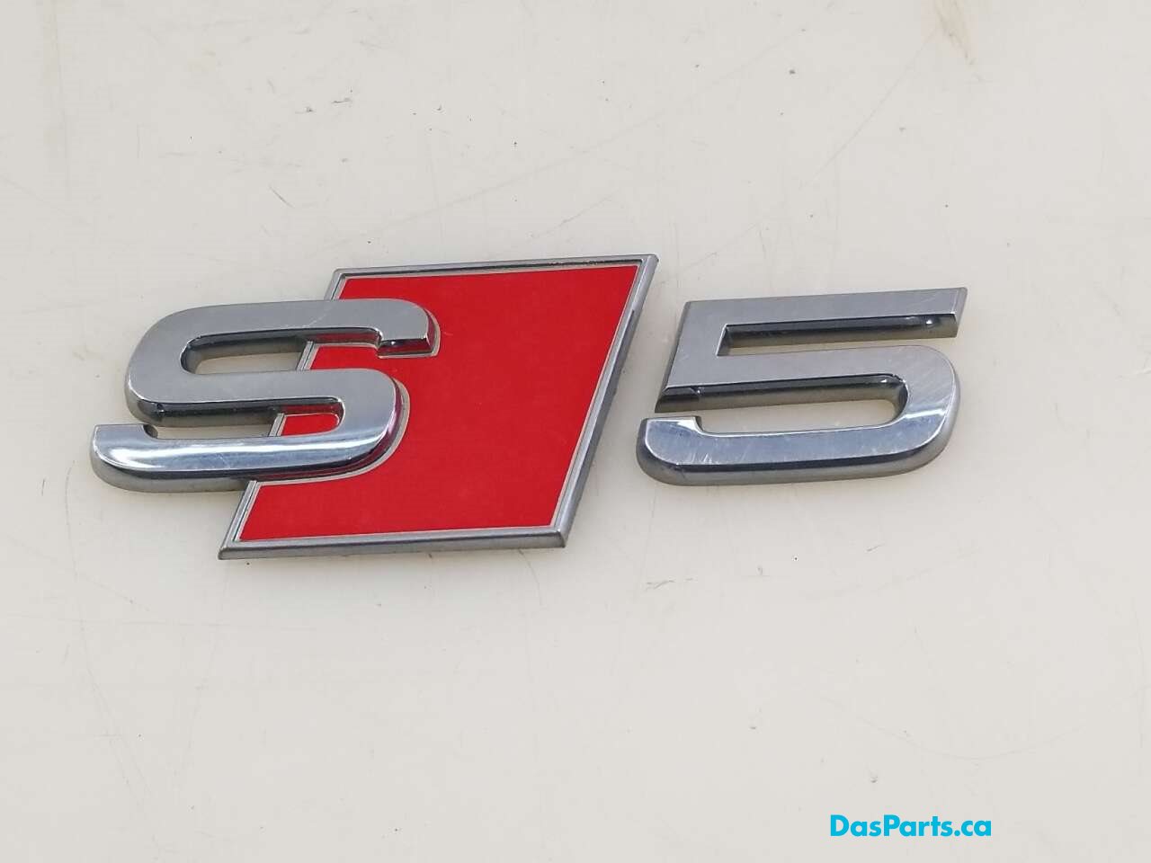Trunk Emblem 1