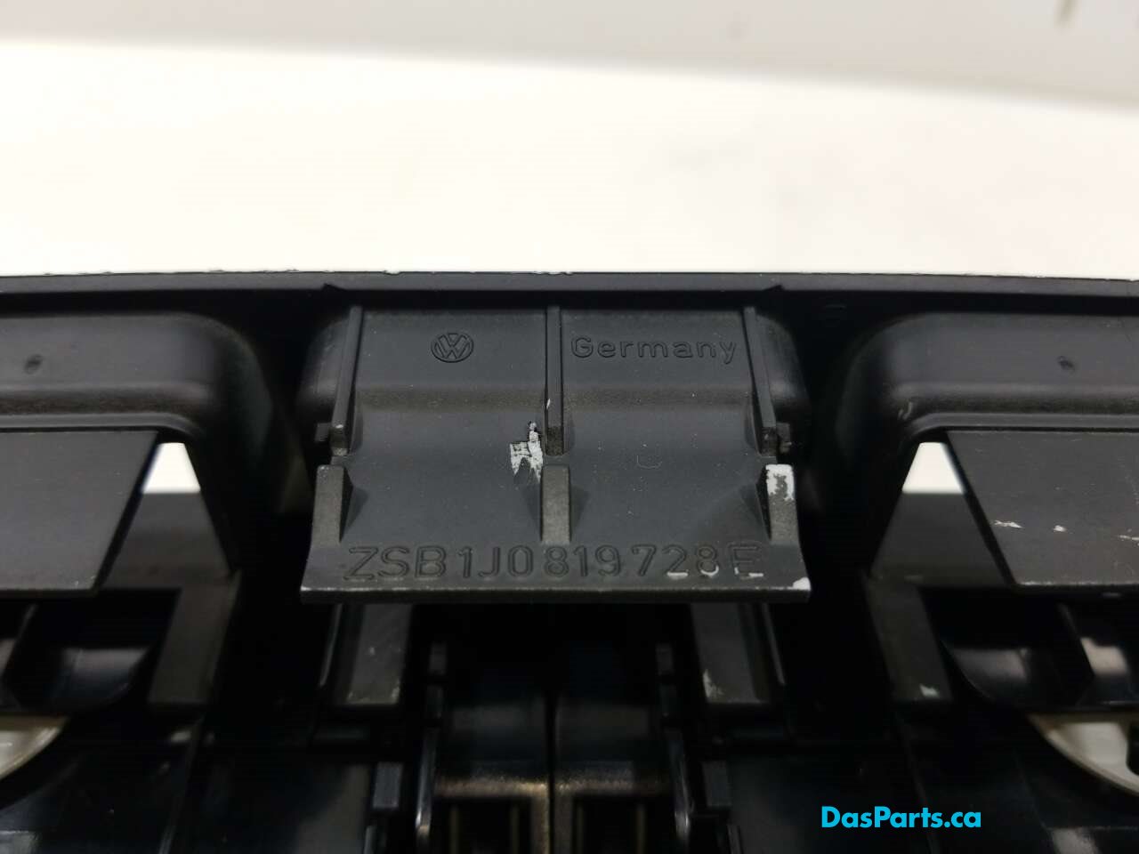 Dash Vent Center