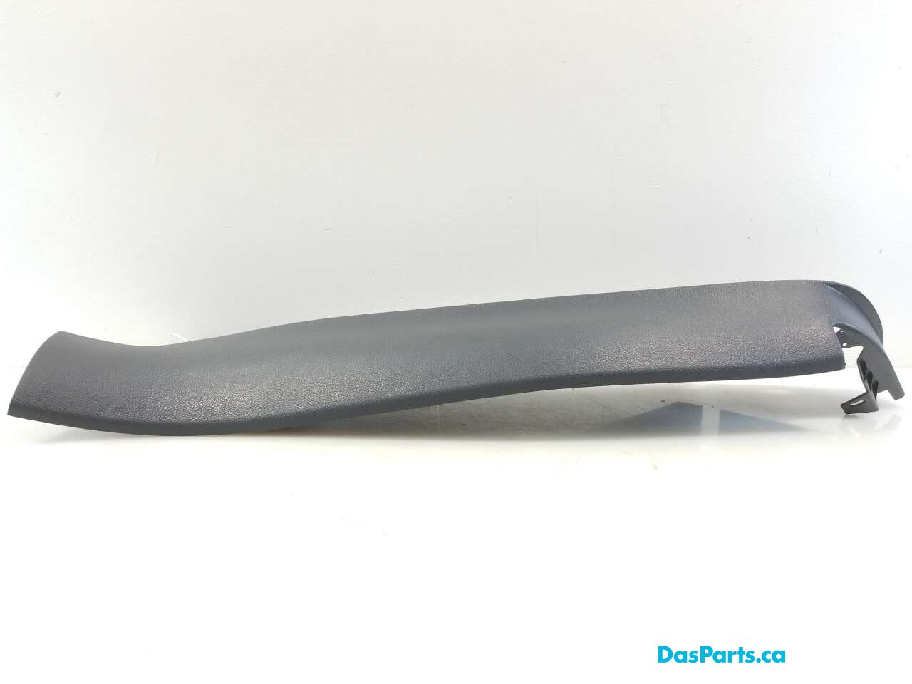 Lower C-Pillar Trim L