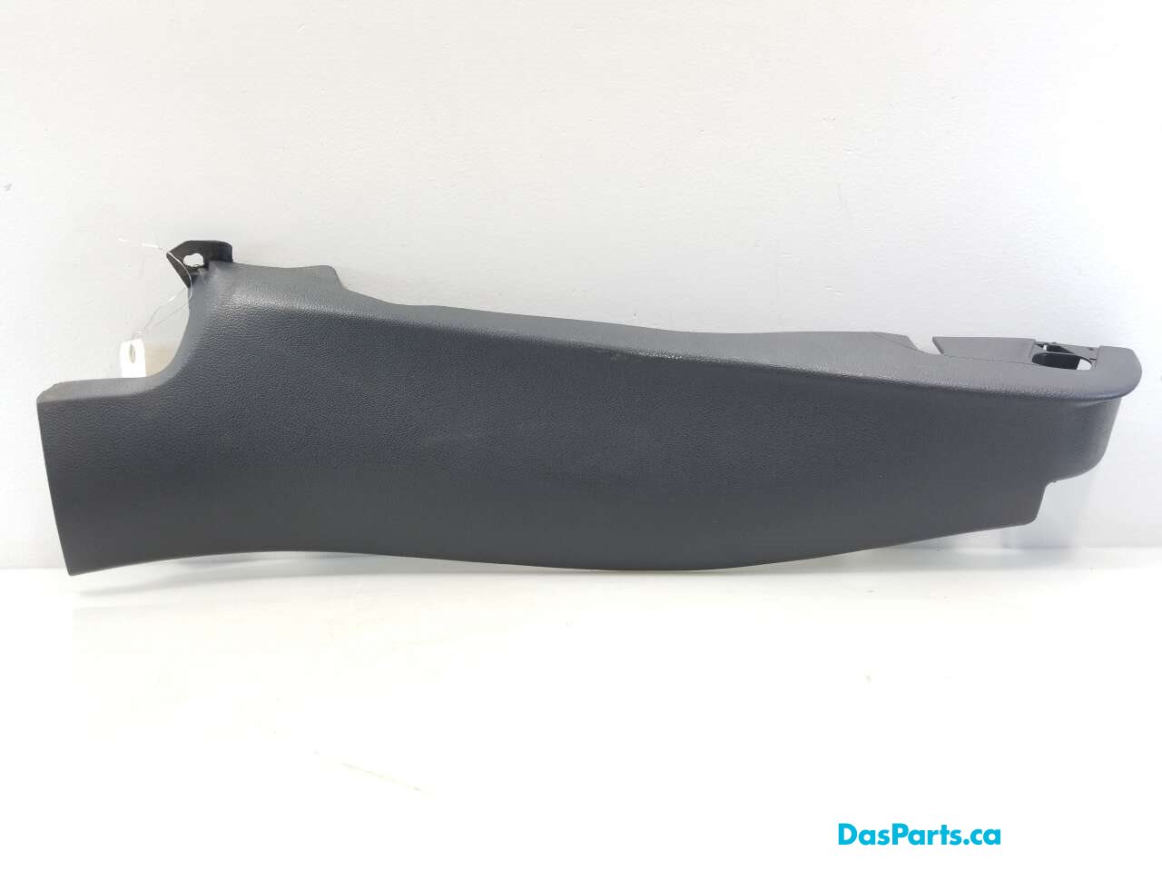 Lower C-Pillar Trim L