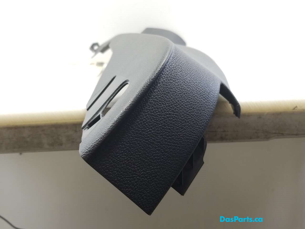 Lower C-Pillar Trim R