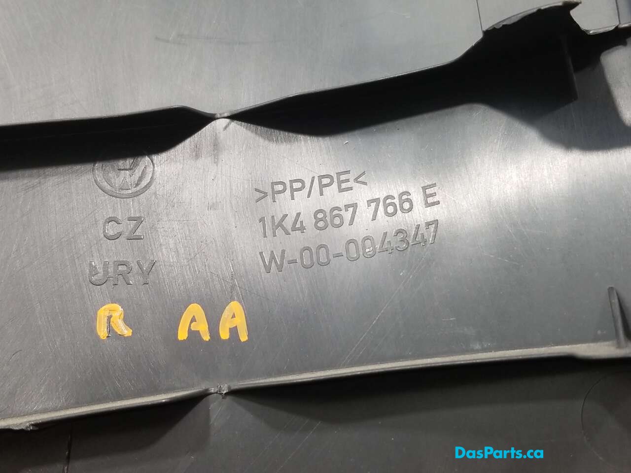 Lower C-Pillar Trim R