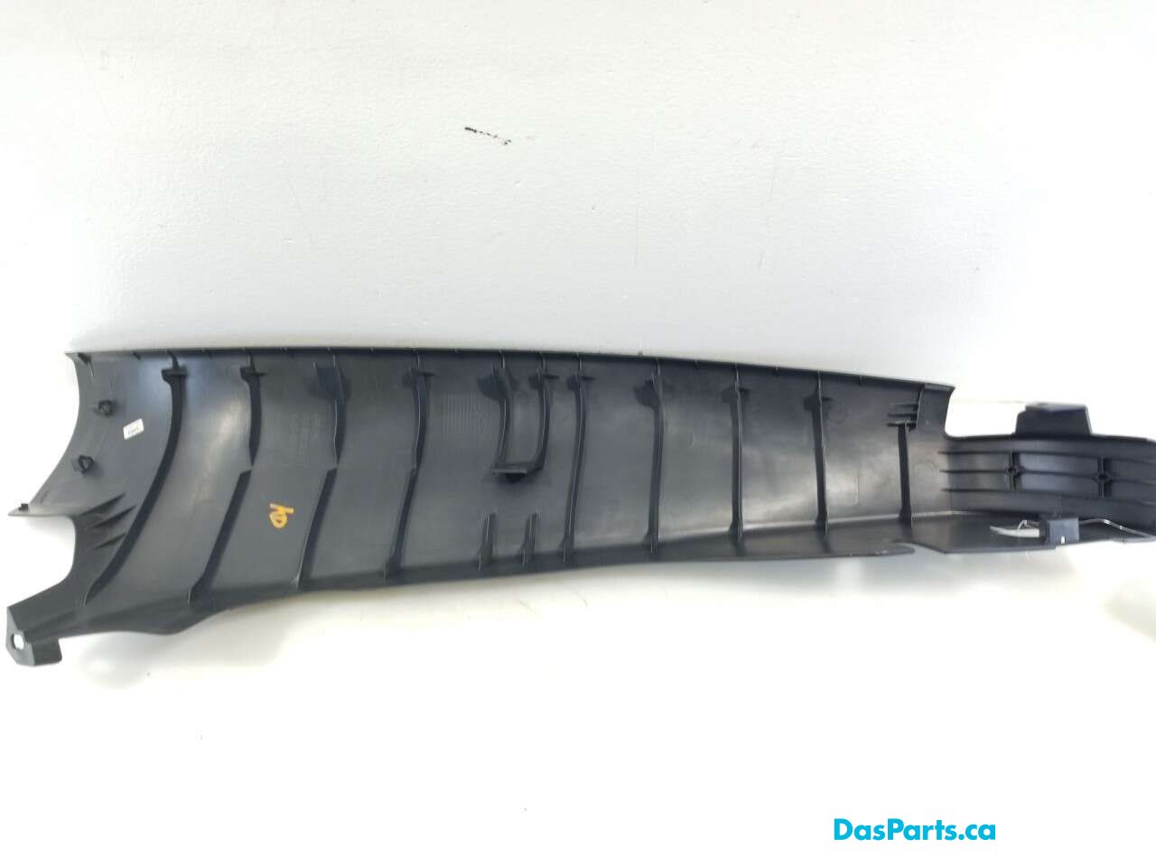 Lower C-Pillar Trim L