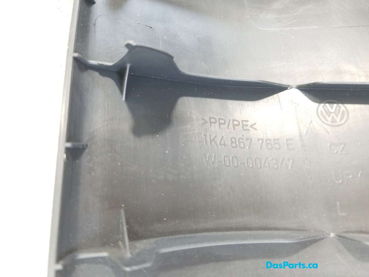 Lower C-Pillar Trim L